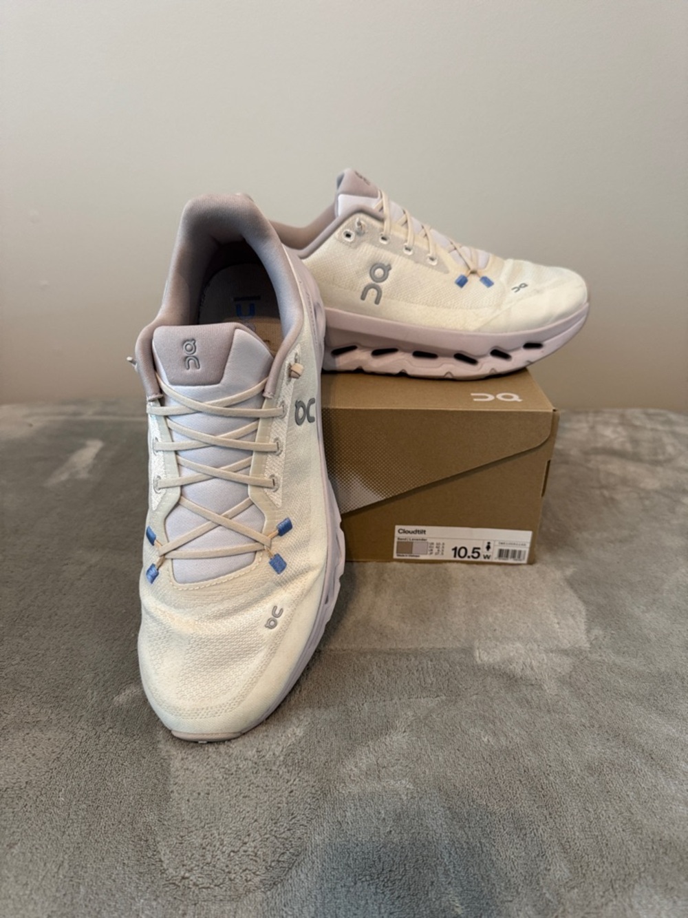 On Running Cloudtilt White & Light Lavender Running Shoes